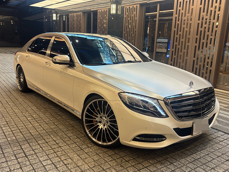 メルセデスベンツ マイバッハ S550 2015年式 金融車